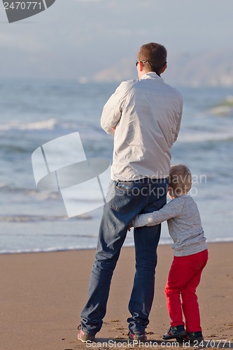 Image of family at the beach
