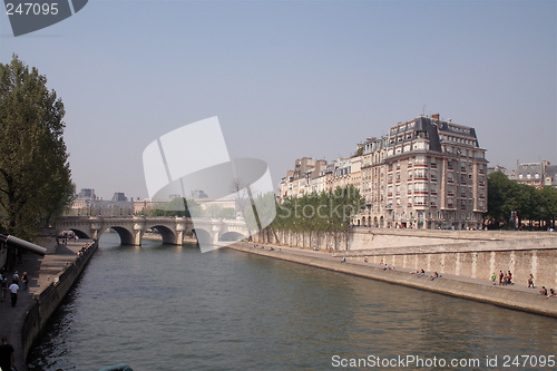 Image of Pont Neuf Paris, with River Seine