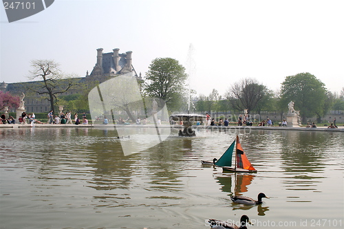 Image of Boatlake in the Louvre in the spring