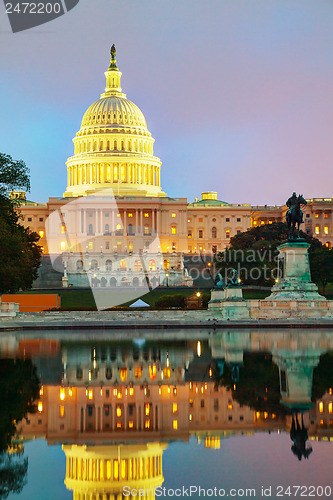 Image of United States Capitol building in Washington, DC