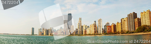 Image of Downtown Chicago, IL on a sunny day