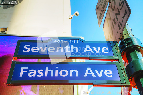 Image of Seventh avenue sign