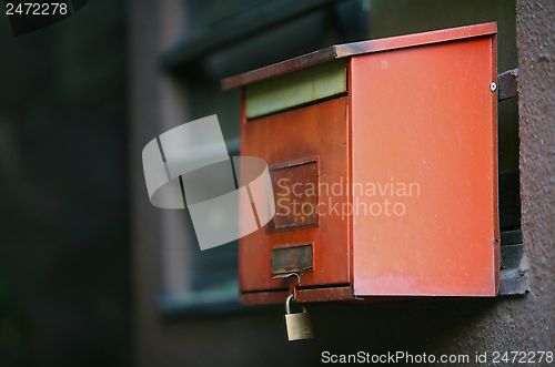 Image of Red postbox 