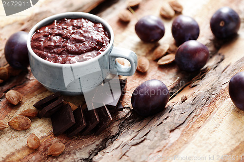 Image of plum jam with chocolate