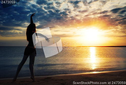 Image of Dance at the sea