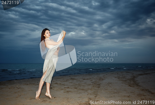 Image of Woman and bad weather