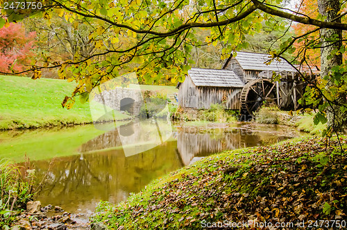 Image of Virginia's Mabry Mill on the Blue Ridge Parkway in the Autumn se