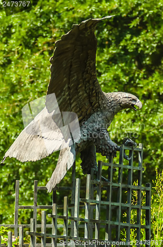 Image of golden eagle in flight statue