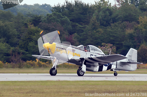 Image of airplanes at the airshow