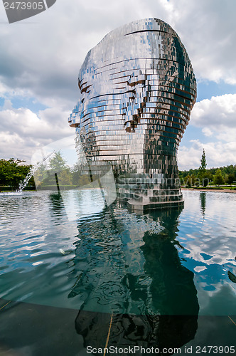 Image of Metalmorphosis Mirror Fountain by, David ?erný