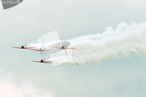 Image of airplanes at airshow