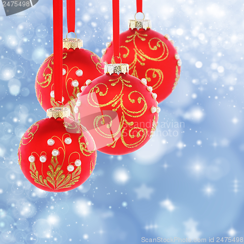 Image of Red Christmas balls.