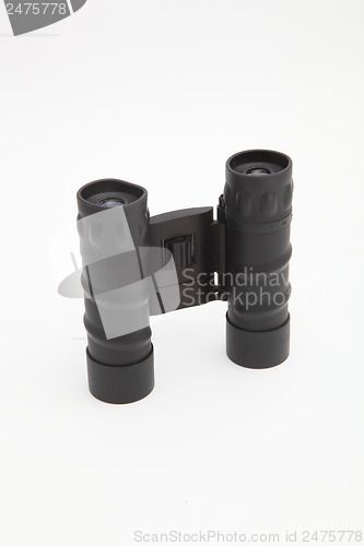 Image of binoculars