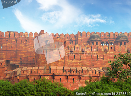 Image of red fort wall in Agra