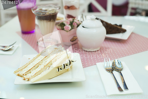 Image of White Cake and a milkshake in confectionery