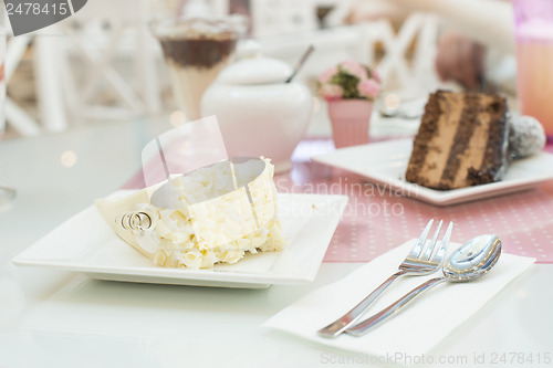 Image of White Cake and a milkshake in confectionery