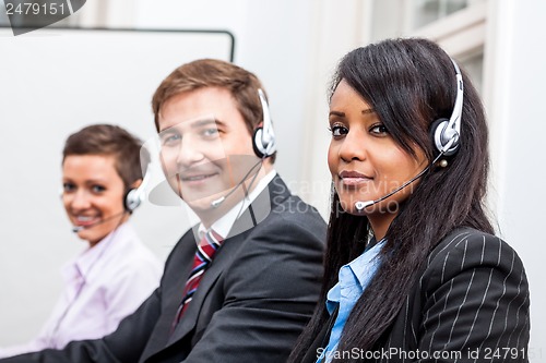 Image of smiling callcenter agent with headset support