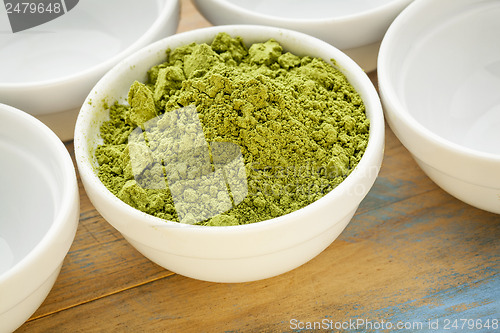 Image of moringa leaf powder