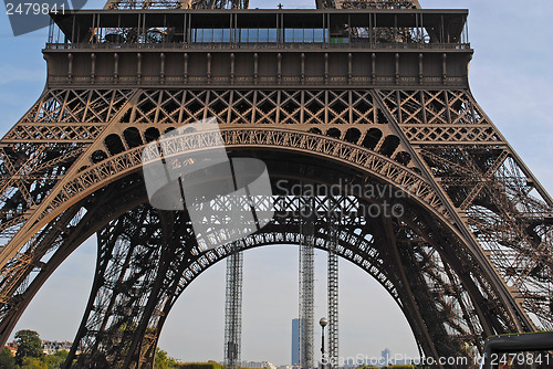 Image of Arch of the Eiffel Tower.