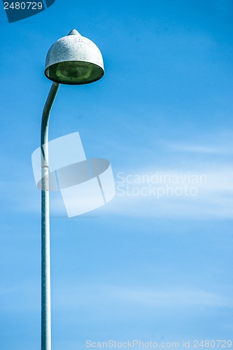 Image of Tall streetlight lamp