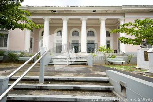 Image of library san juan