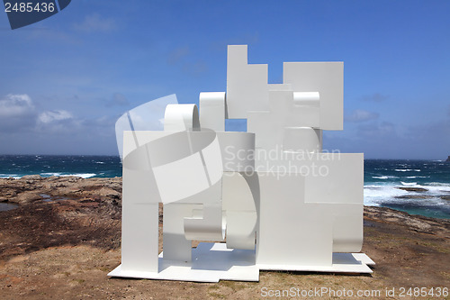 Image of Sculpture by the Sea exhibit at Bondi Australia