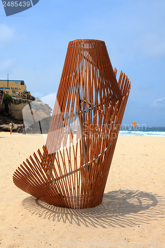 Image of Sculpture by the Sea exhibit at Bondi Australia