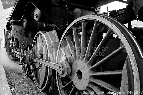 Image of Wheels of an old steam locomotive