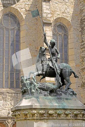 Image of Saint Gheorghe statue