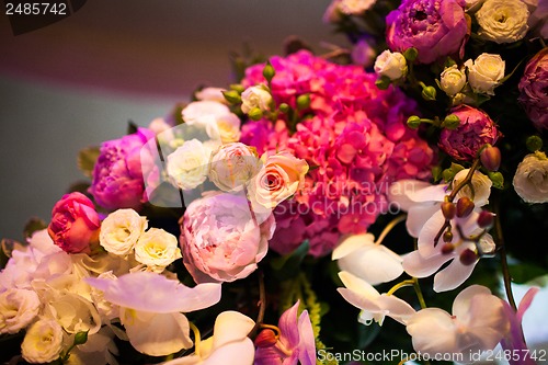 Image of floral wedding arch