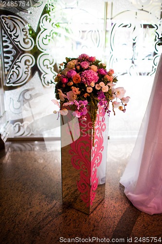 Image of Flowers in a vase