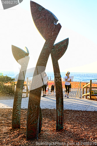 Image of Sculpture by the Sea exhibit at Bondi Australia