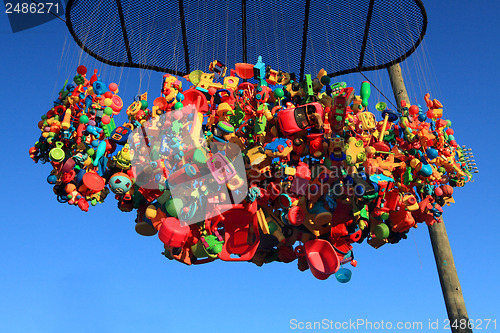 Image of Sculpture by the Sea exhibit at Bondi Australia