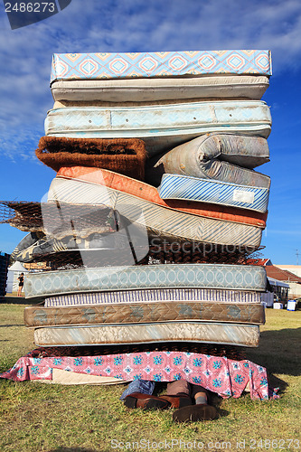 Image of Sculpture by the Sea exhibit at Bondi Australia