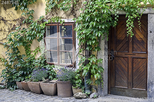 Image of Old house facade.