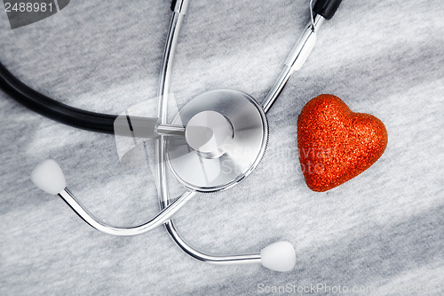 Image of Stethoscope and heart