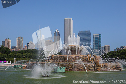 Image of Buckingham fountain in Chicago