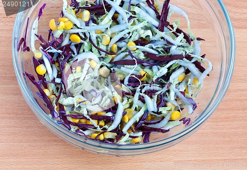 Image of fresh salad and corn