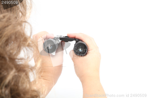 Image of binoculars