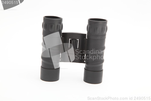 Image of binoculars