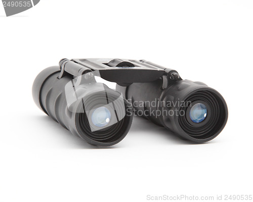 Image of binoculars