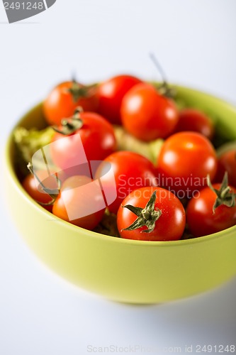 Image of cherry tomatoes in bowl