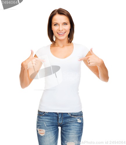 Image of woman in blank white t-shirt