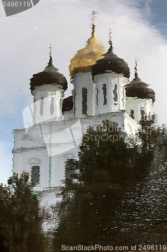 Image of reflection  