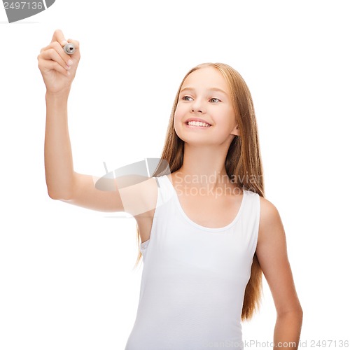Image of girl in blank white shirt drawing something