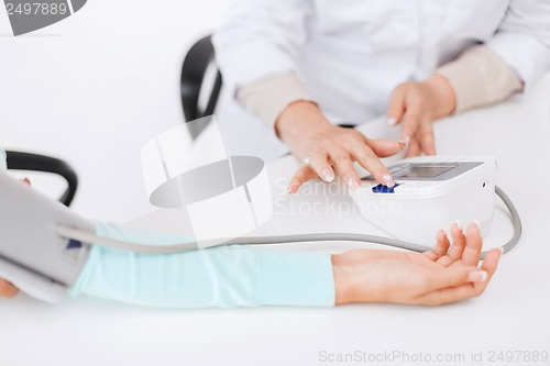 Image of doctor and patient in hospital