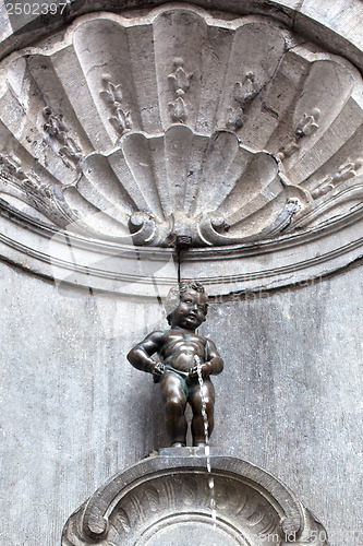 Image of Manneken Pis statue in Brussels