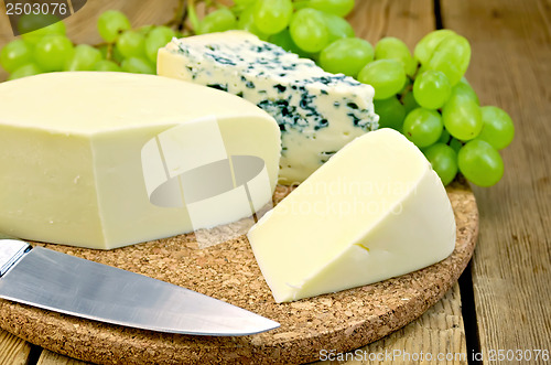 Image of Cheese blue and suluguni on the board