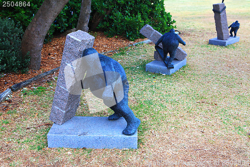 Image of Sculpture by the Sea exhibit at Bondi