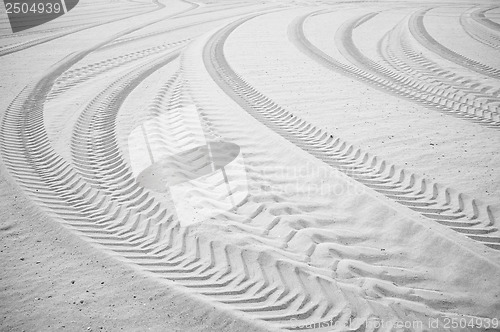 Image of Tyre track